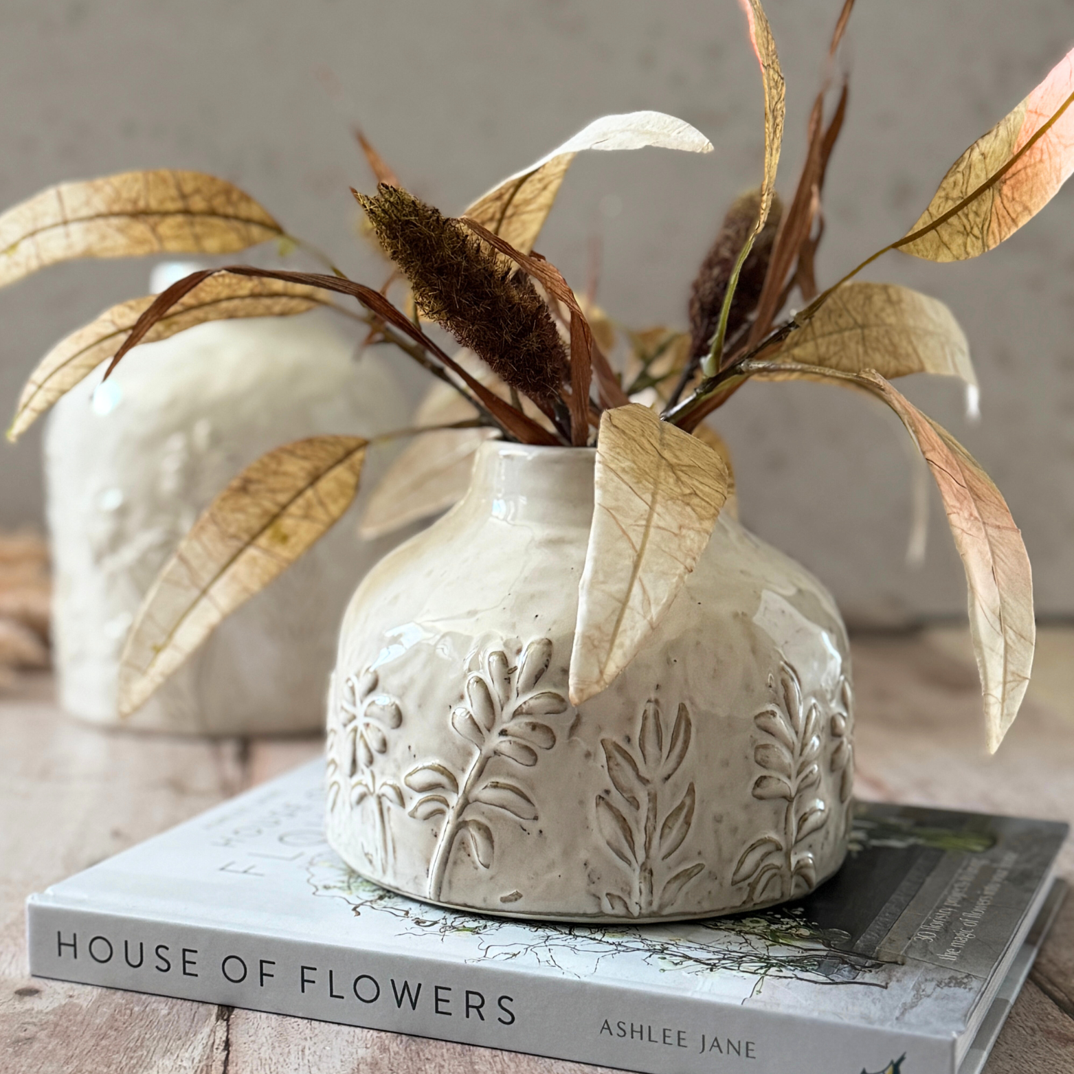 Decorative ceramic vase with leaf patterns small