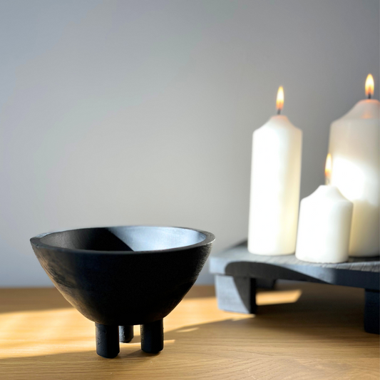 black styling bowl