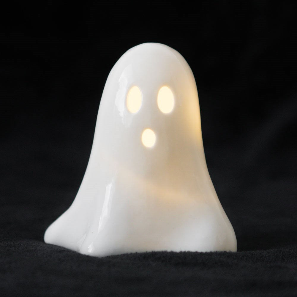 Ghost-shaped light 