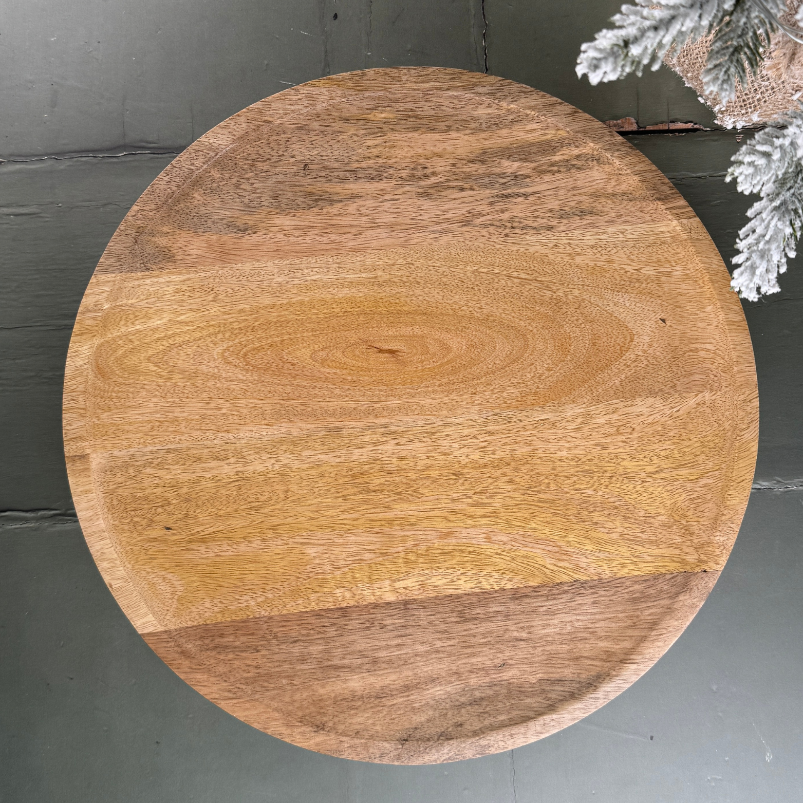 mango wood round styling board